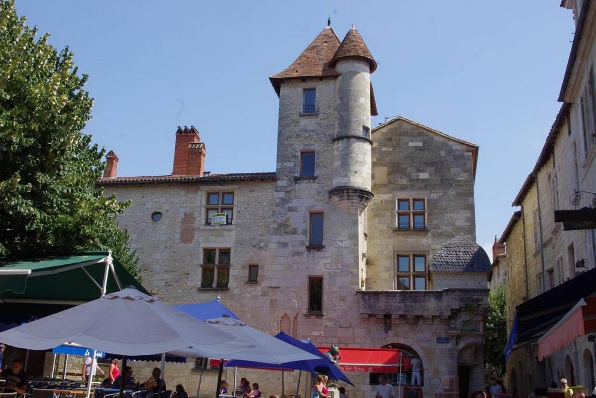 Appartement En Centre Ville Historique Périgueux Extérieur photo